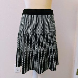Candie's Black & White Knit Skirt